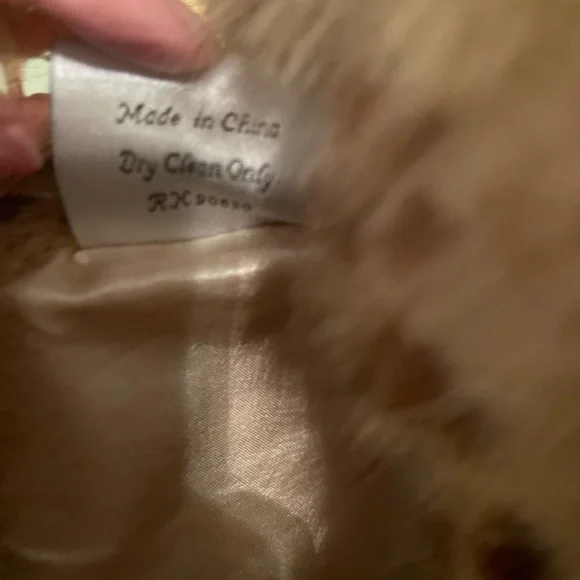 Vintage faux fur leopard vest.Size L/XL - Picture 5 of 5